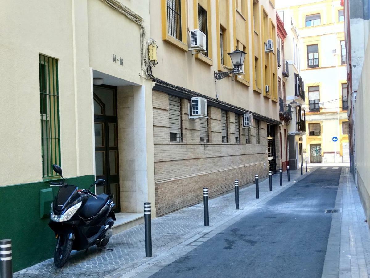 Apartamento El Barranco Севилья Экстерьер фото
