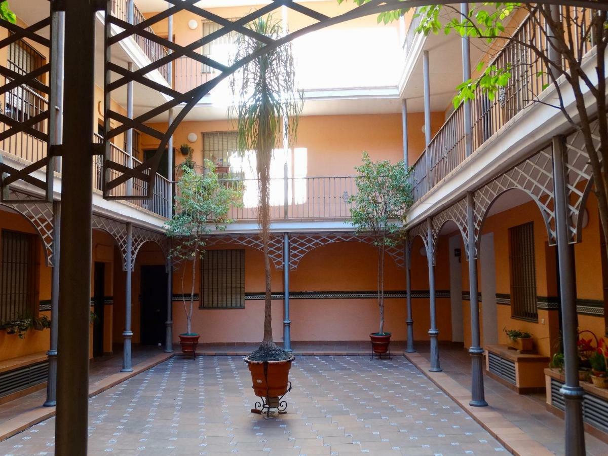 Apartamento El Barranco Севилья Экстерьер фото